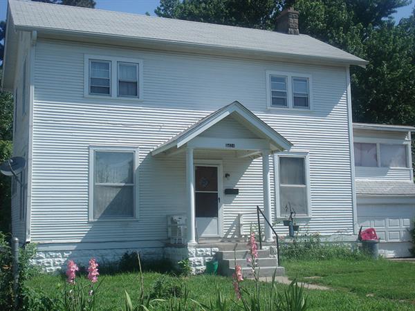 Front of 2424 Hartman Ave.
